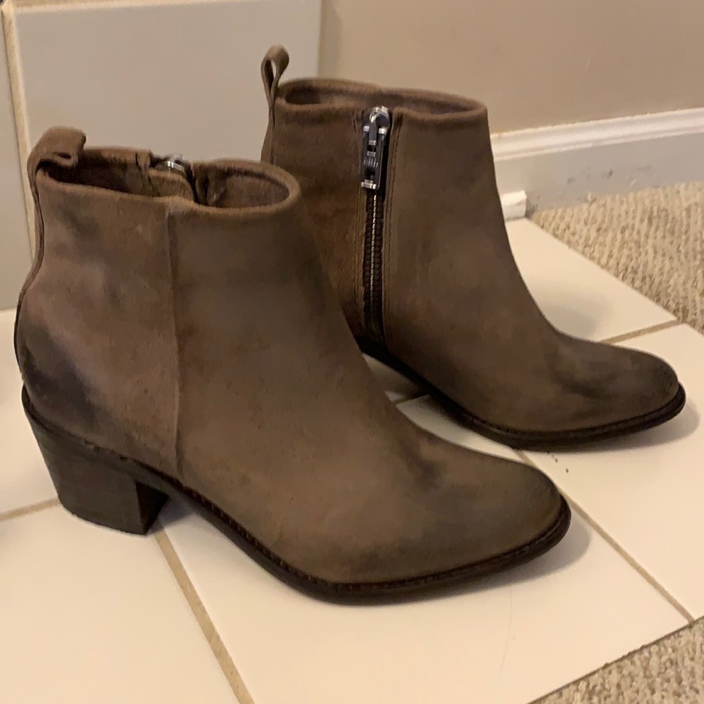 Diesel Distressed Leather Boots. Brown size 39 Never worn.